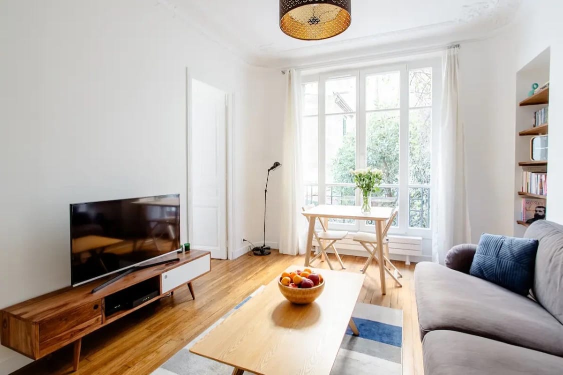 Le salon, côté fenêtre